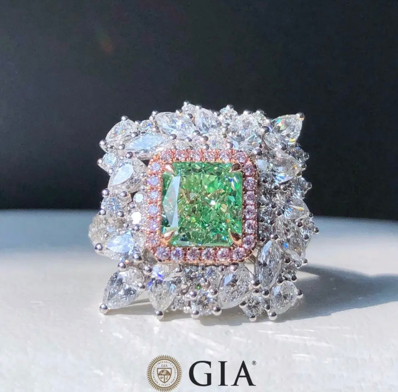 Very Rare 4.00 Carat Fancy Vivid Green Brilliant Princess Cut Diamond Solitaire VVS2 Very Rare Diamond